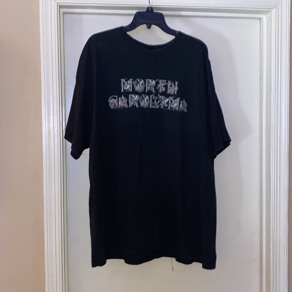 Hanes Black Floral/Birds North Carolina Tee Shirt Sz 2XL GUC